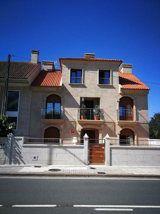 Apartamentos Playa Compostela Vilagarcia de Arousa Eksteriør bilde